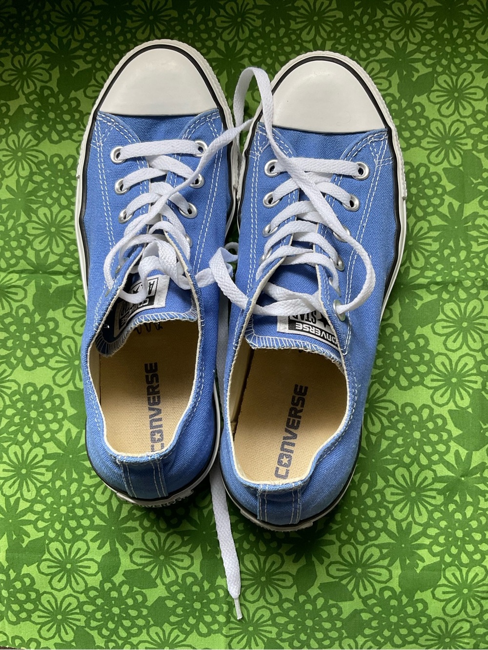 Converse Low-Top All Stars Blue (Men’s 8, Women’s 10)